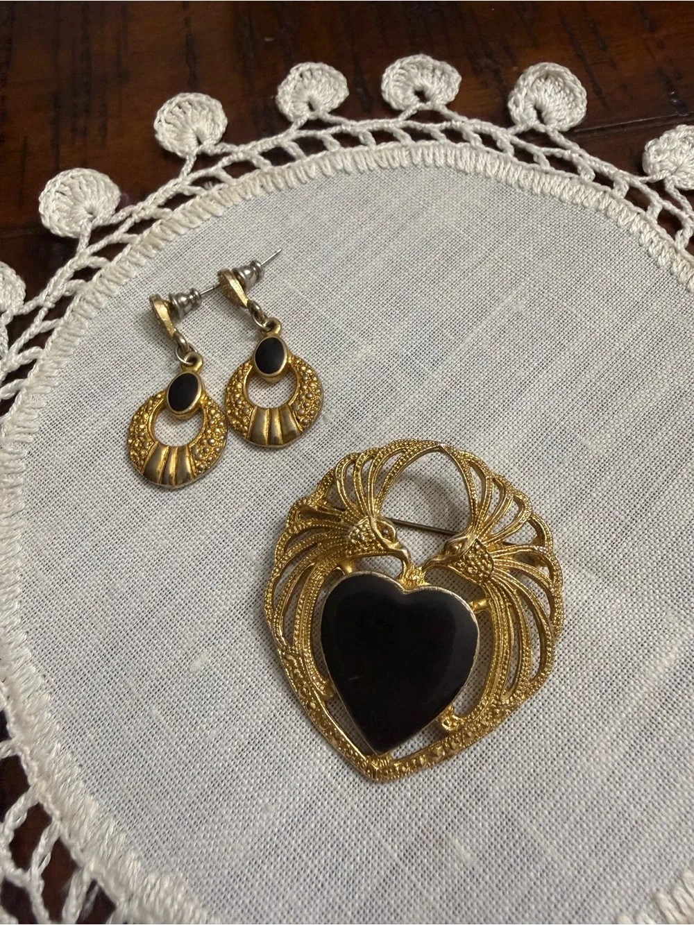 Vintage Mystique Gold-Tone Heart Brooch and Earrings Set with Black Enamel